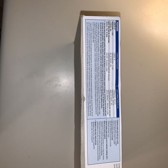 SDG Revell 85-1183 AH-64 Apache Helicopter Chopper 1/72 Model Kit Open Not Built - Picture 13 of 14